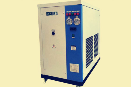 水冷箱式冷水機(jī)和螺桿式機(jī)組有何不同？