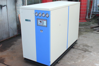 用戶購買水冷箱式冷水機怎么選擇供貨商？